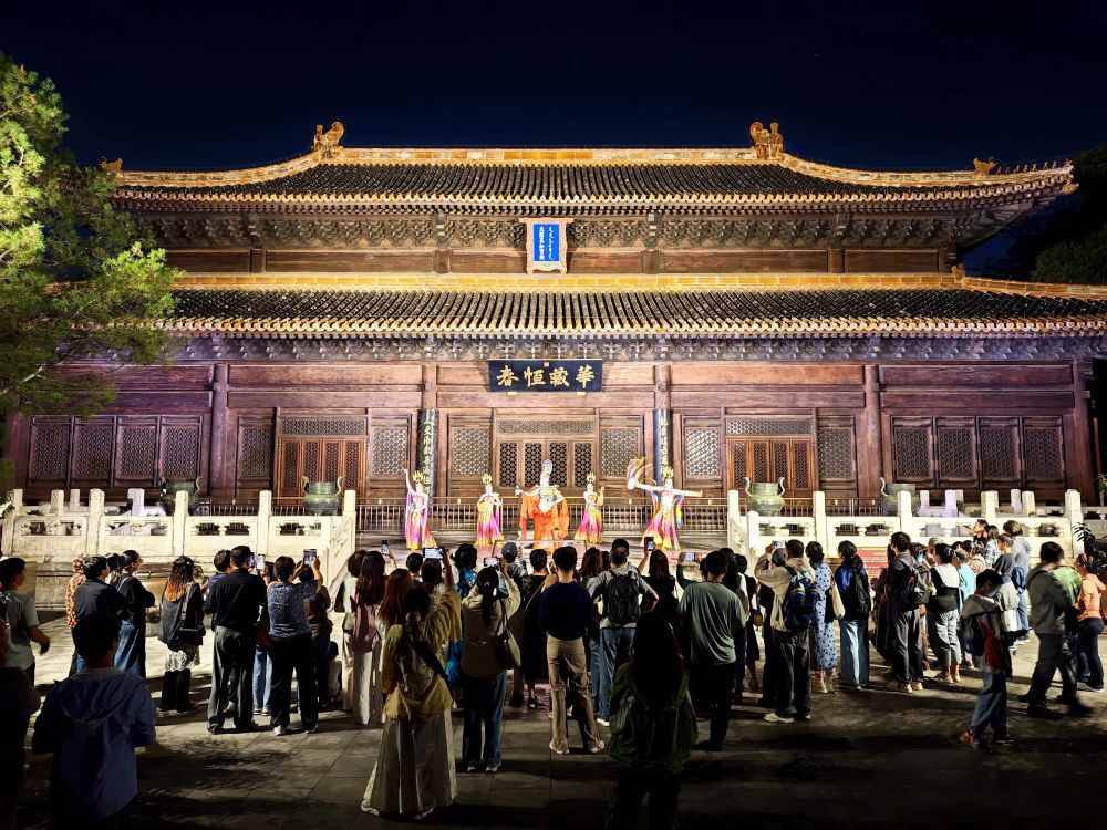 ！“人文”与“经济”辉映共生pg电子模拟器免费版双节相遇(图6)